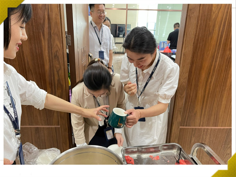 下午茶送清凉，关爱暖人心